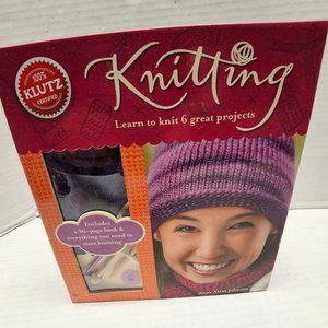 New Klutz Knitting Crochet Anne Akers Johnson Book Learn Hat Scarf Sweater Yarn
